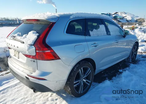 2018 Volvo Xc60 T5 Momentum z USA, uszkodzony, nr VIN LYV102RK8JB113865